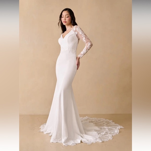 Azazie MISTIE Diamond White Mermaid V-Neck Sequins Crepe wedding Dress - Picture 2 of 12